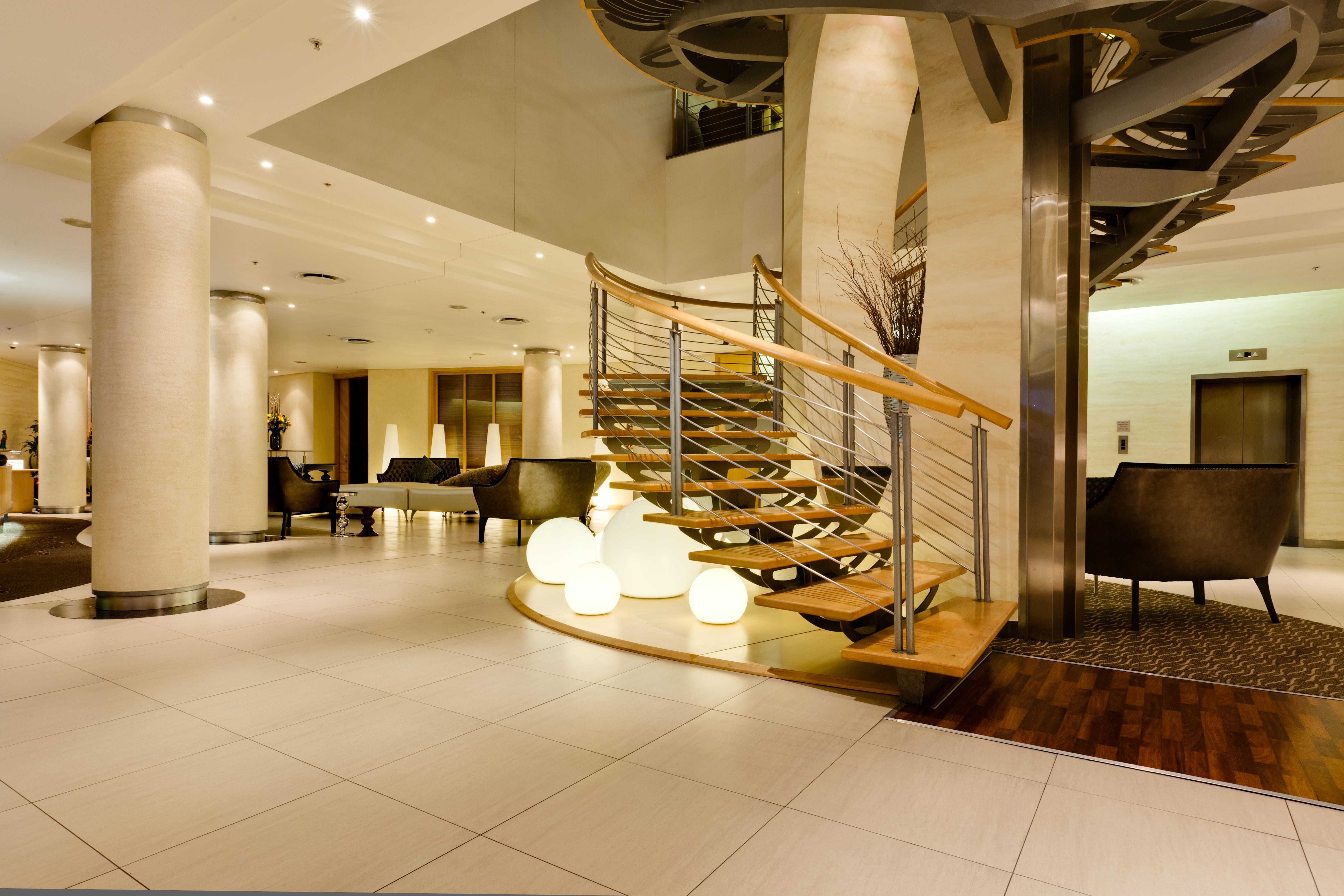 Protea Hotel By Marriott Johannesburg Wanderers Bagian luar foto